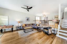 AC,  spa, bikes, deck, Steps to beach and shops - Image 2