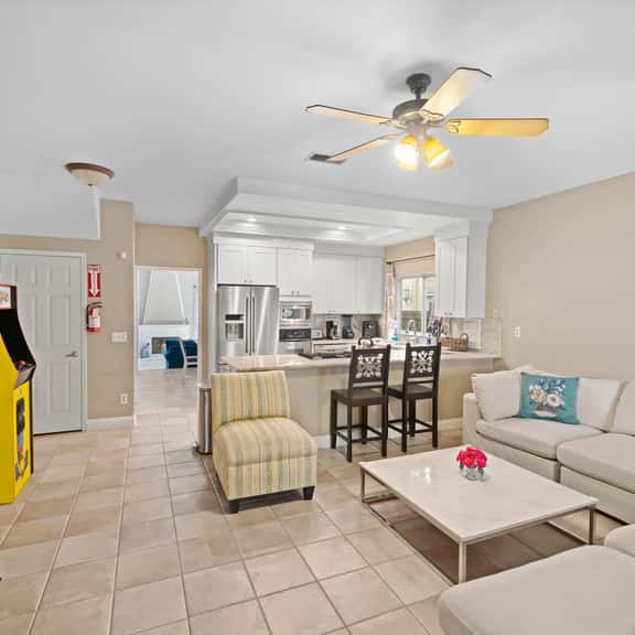 Luxury Beach Home|Rooftop Deck|Steps to Main St & the Beach | 4BR/4BA - Image 1