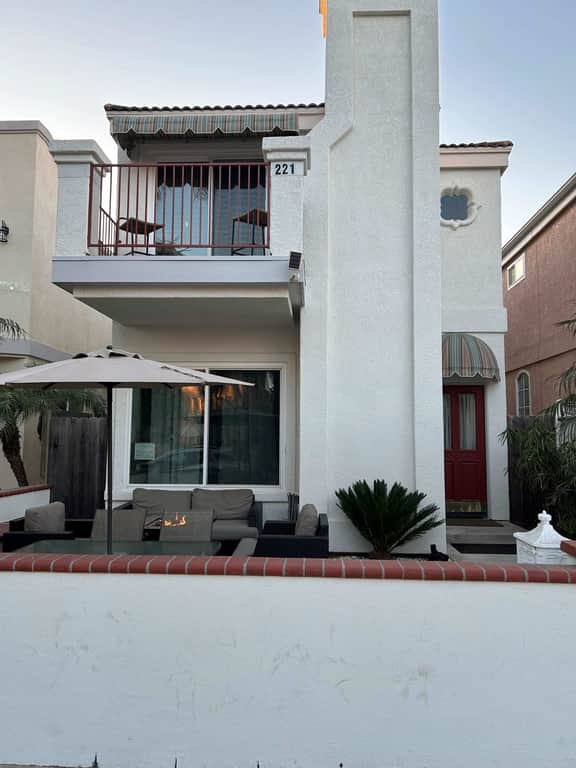 Luxury Beach Home|Rooftop Deck|Steps to Main St & the Beach | 4BR/4BA - Image 3